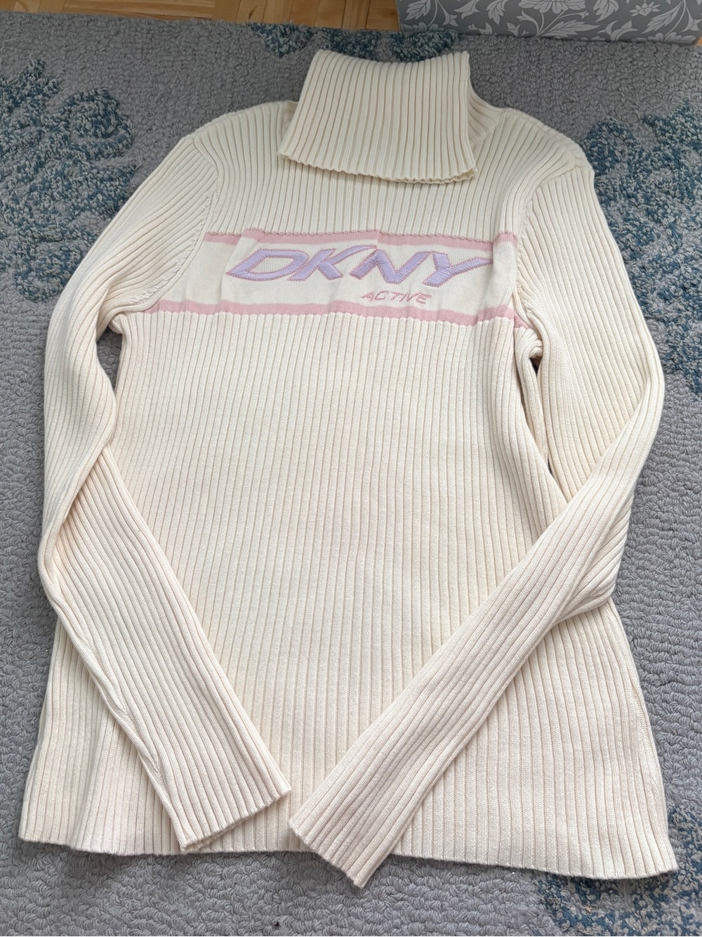 DKNY VINTAGE 90s Active Ribbed Turtleneck Sweater Pastel Pink & Lavender